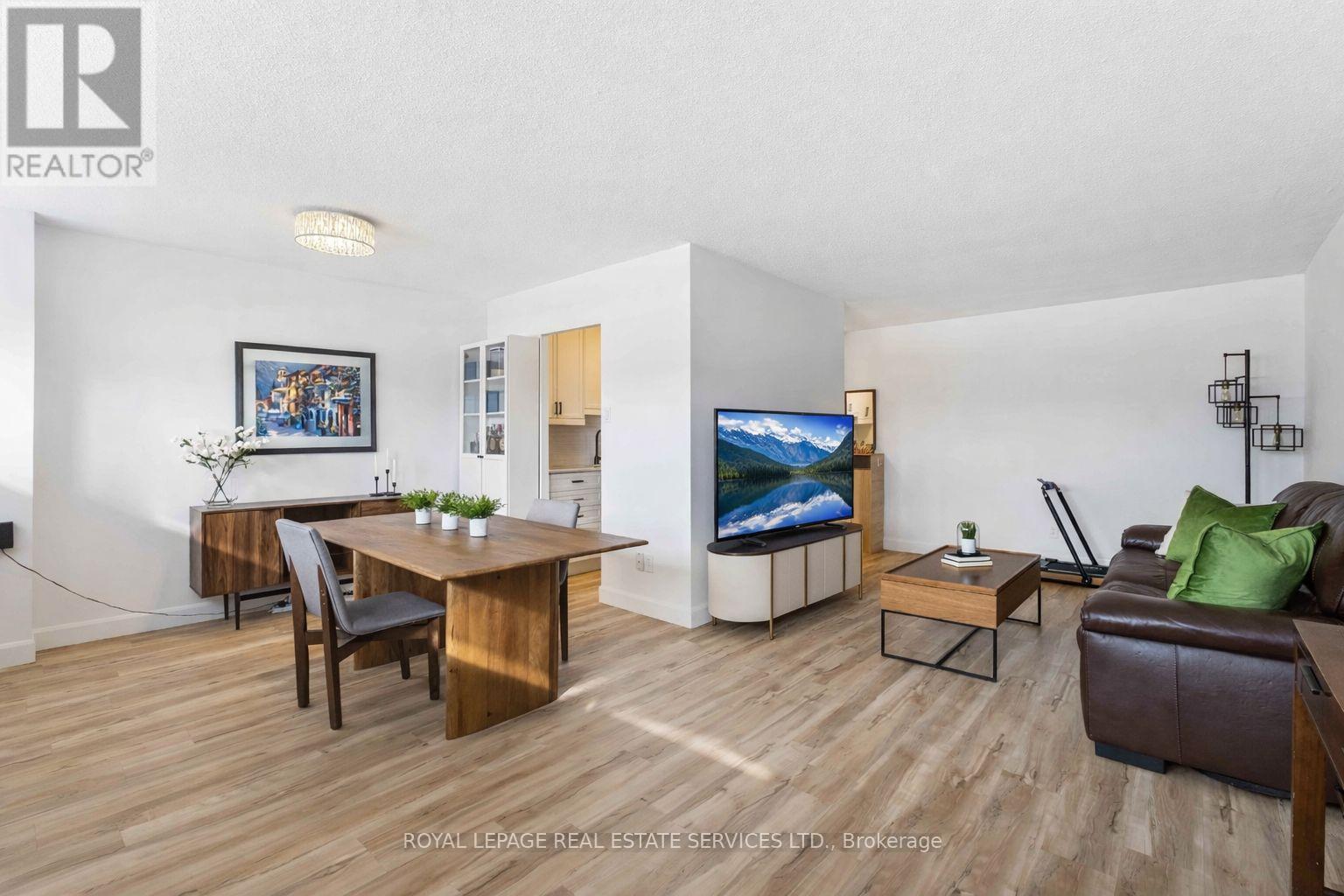 1210 - 215 Glenridge Avenue, St. Catharines, Ontario  L2T 3J7 - Photo 1 - X12782396