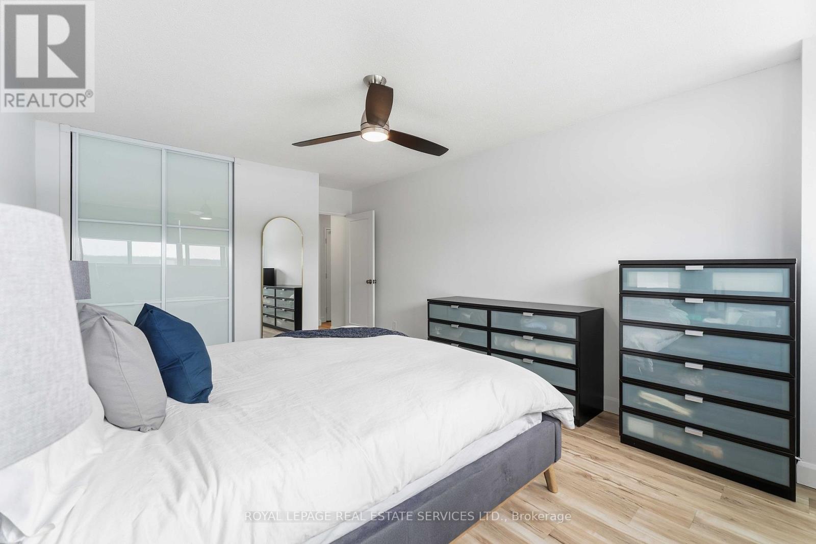 1210 - 215 Glenridge Avenue, St. Catharines, Ontario  L2T 3J7 - Photo 23 - X12782396