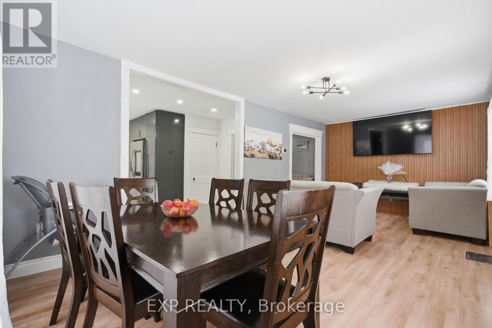 5537 Prince Edward Avenue, Niagara Falls, Ontario  L2G 5H7 - Photo 12 - X12782466