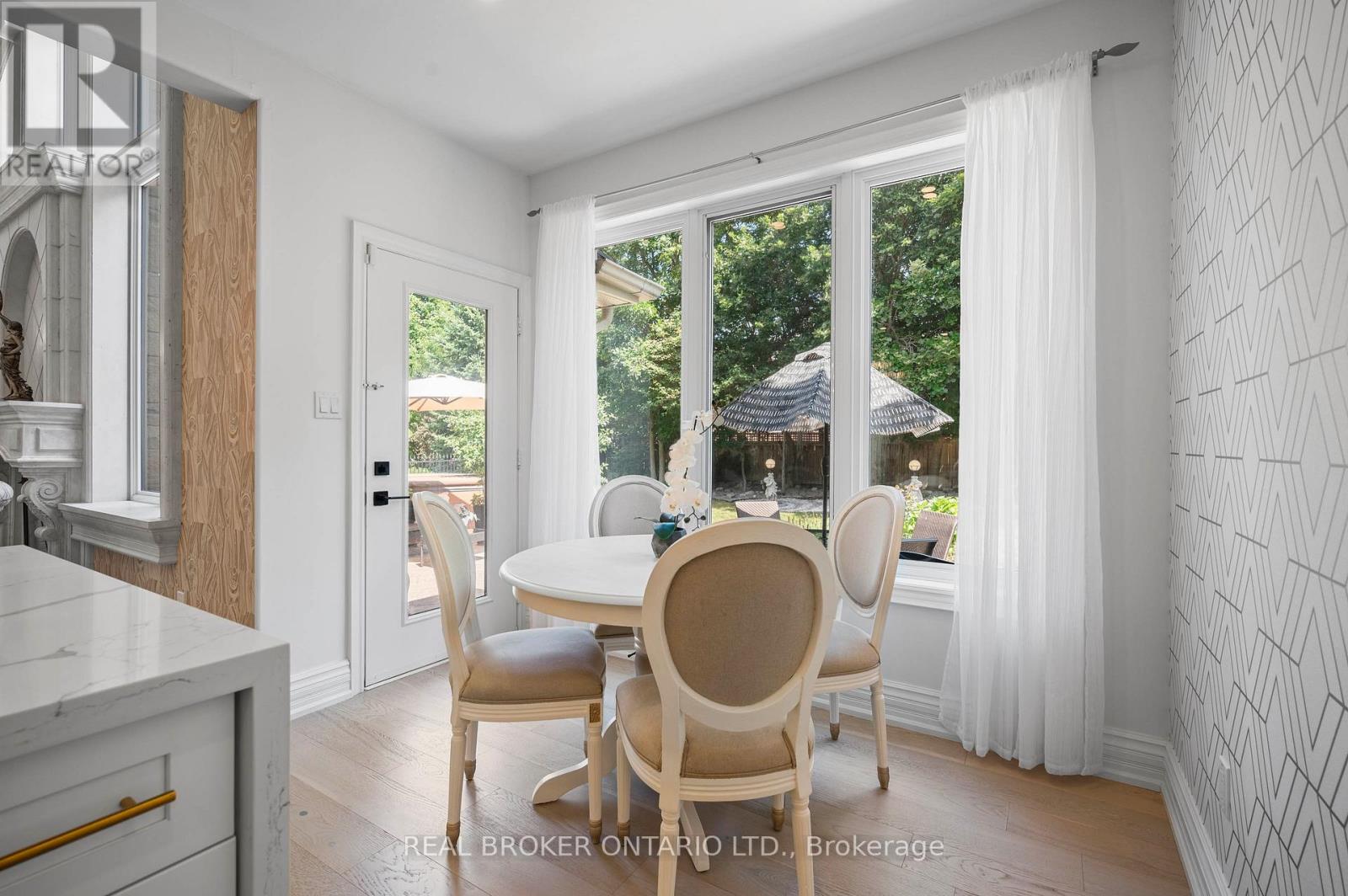 215 Black Maple Court, Kitchener, Ontario  N2P 2W8 - Photo 12 - X12782468