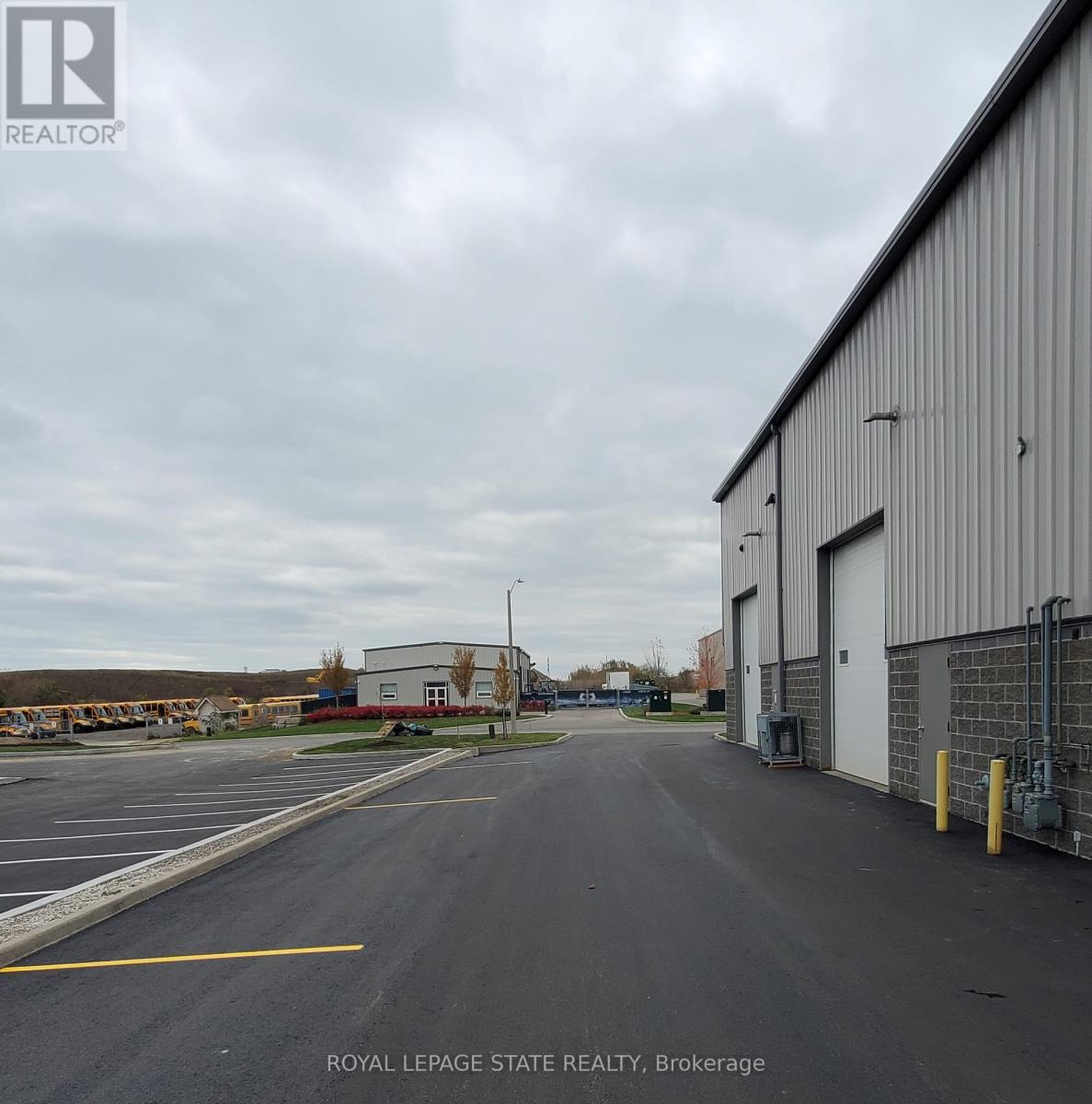 44 Ditton Road, Hamilton, Ontario  L8W 0A9 - Photo 5 - X12782506