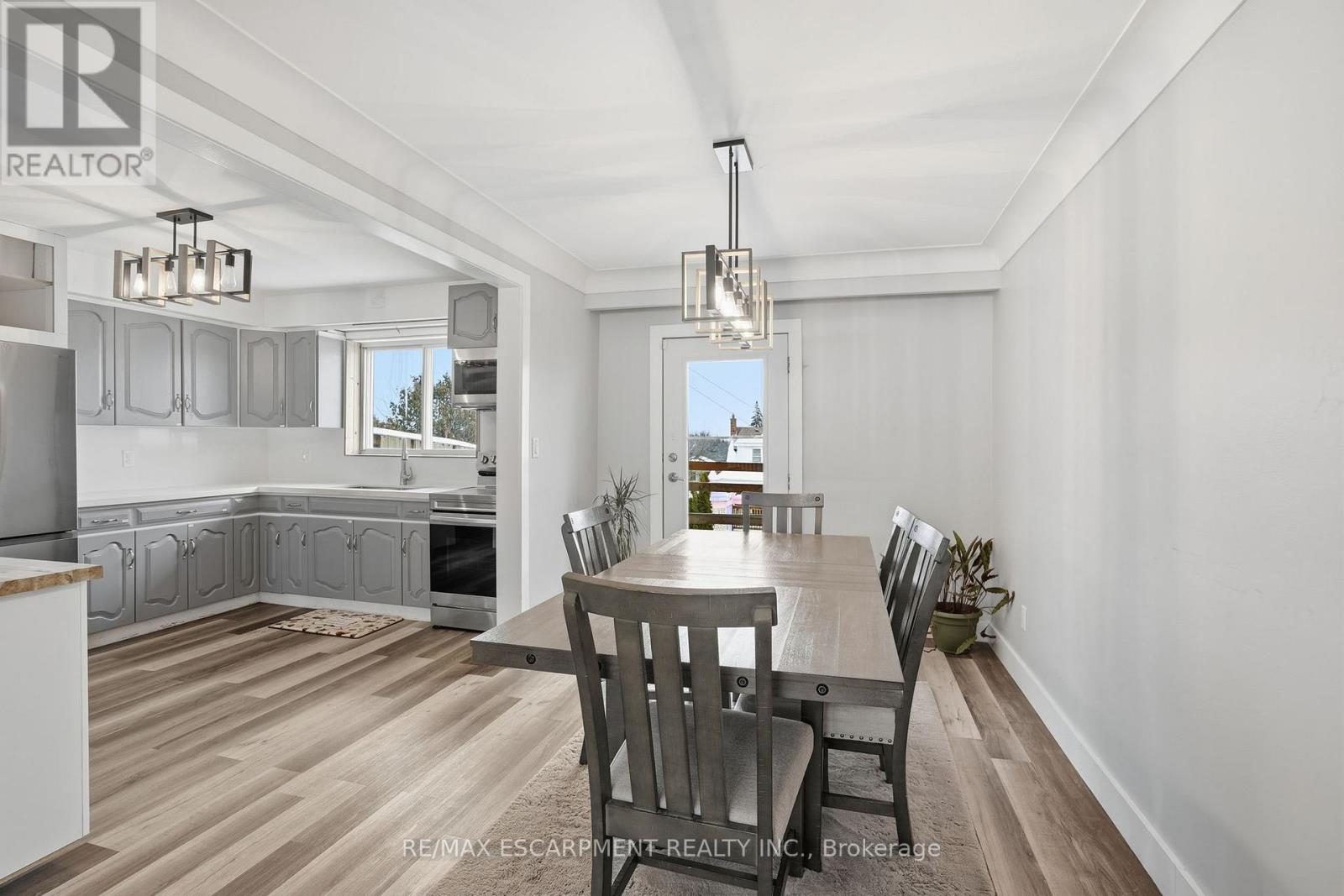 Upper - 79 Kimberly Drive, Hamilton, Ontario  L8K 4K7 - Photo 11 - X12782516