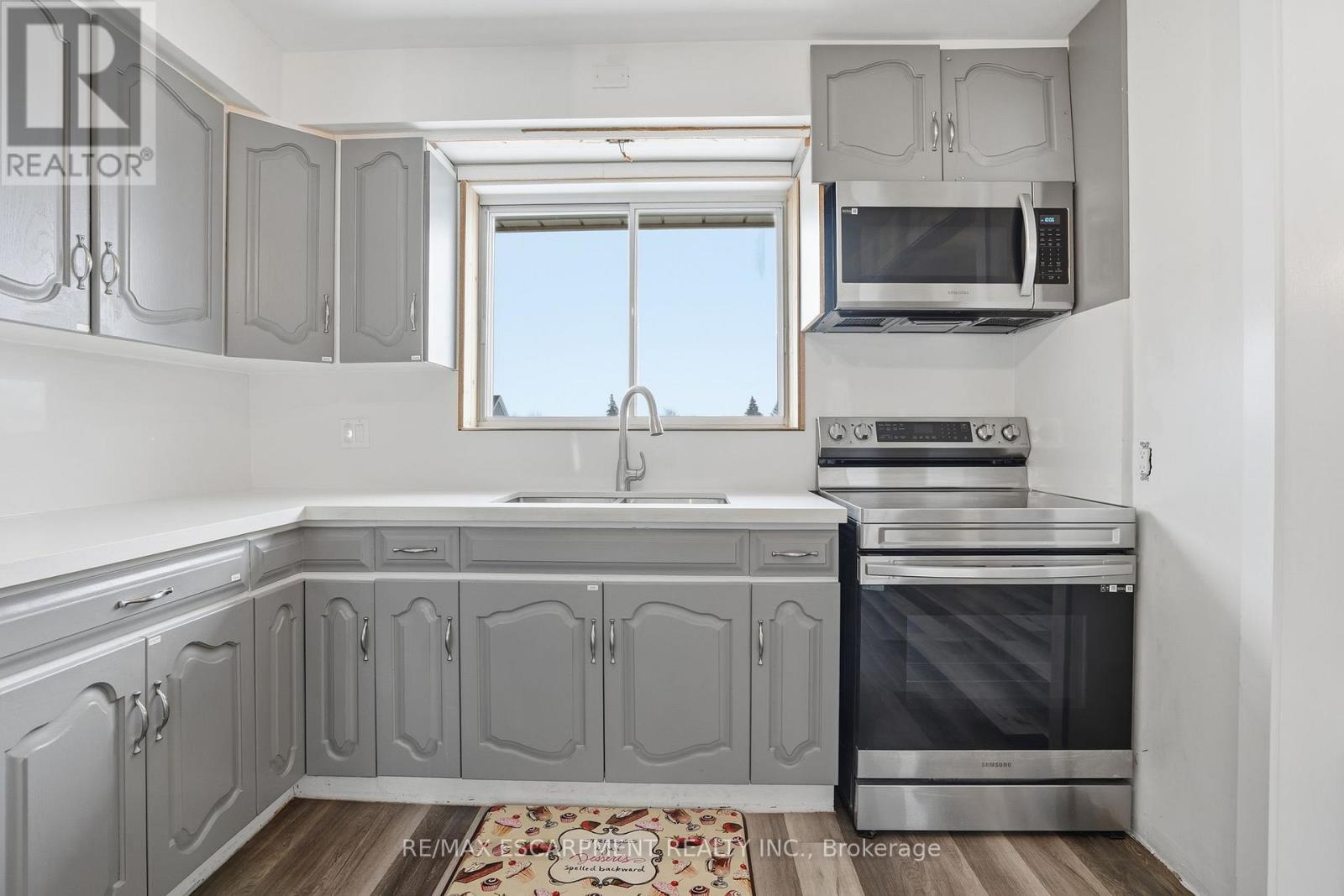 Upper - 79 Kimberly Drive, Hamilton, Ontario  L8K 4K7 - Photo 12 - X12782516