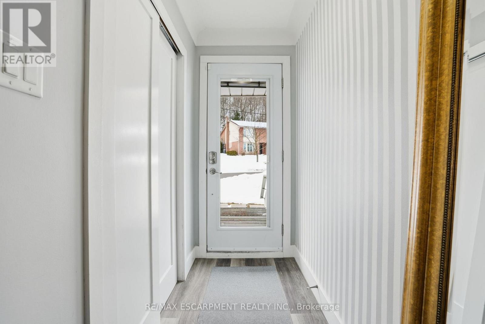 Upper - 79 Kimberly Drive, Hamilton, Ontario  L8K 4K7 - Photo 6 - X12782516