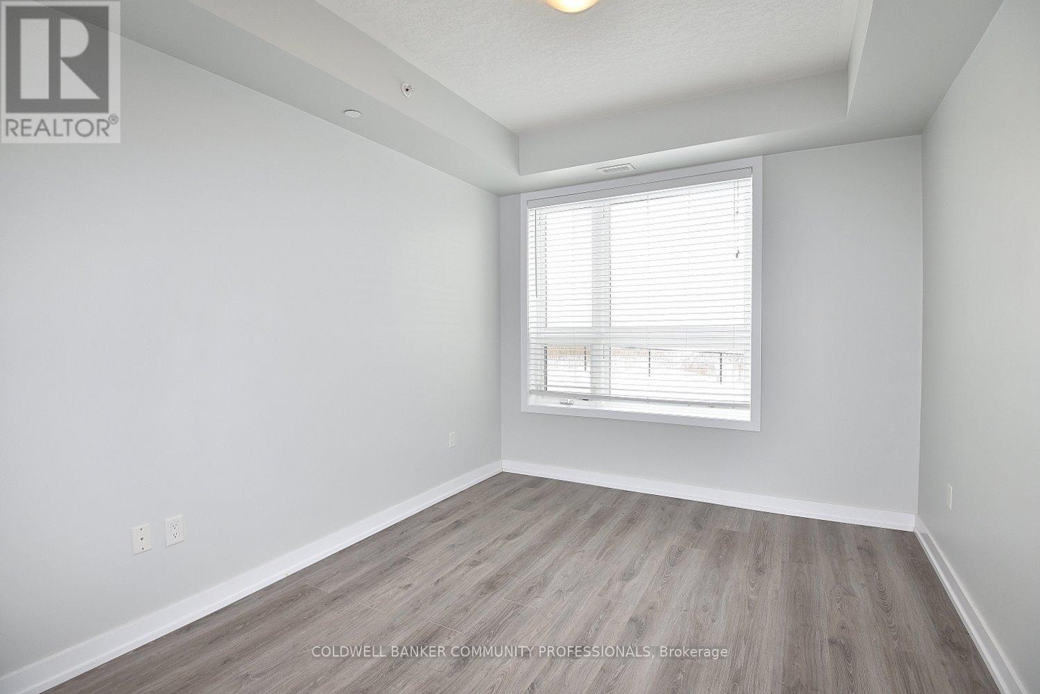 108 - 35 Southshore Crescent, Hamilton (Lakeshore), Ontario  L8E 0J2 - Photo 18 - X12782526