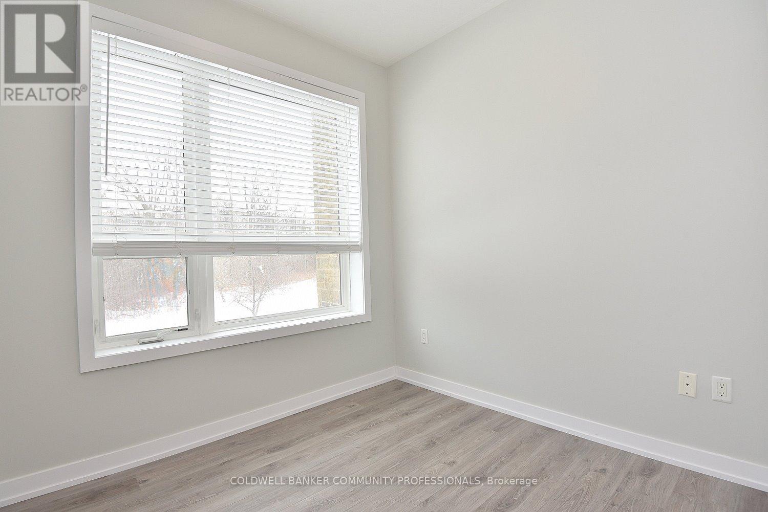 108 - 35 Southshore Crescent, Hamilton (Lakeshore), Ontario  L8E 0J2 - Photo 21 - X12782526