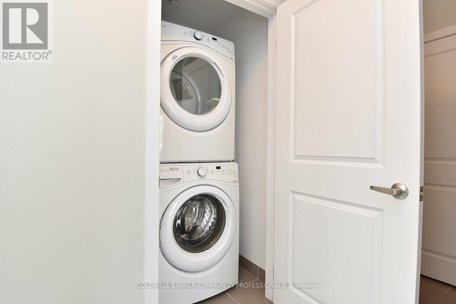 108 - 35 Southshore Crescent, Hamilton (Lakeshore), Ontario  L8E 0J2 - Photo 25 - X12782526