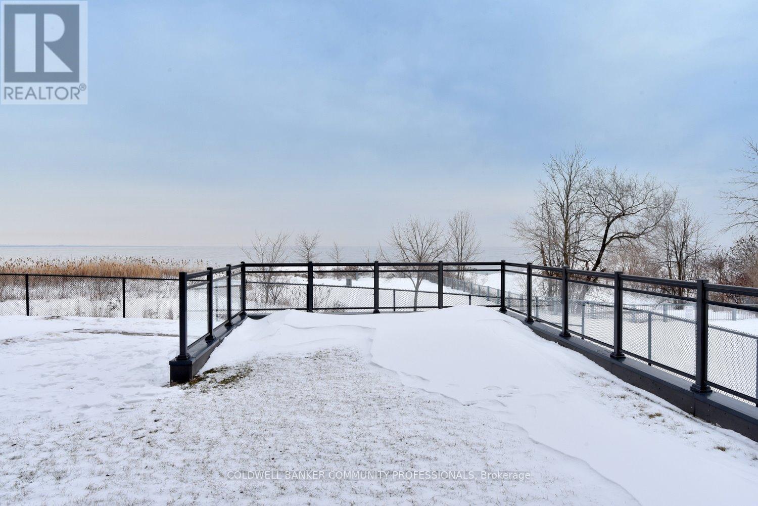 108 - 35 Southshore Crescent, Hamilton (Lakeshore), Ontario  L8E 0J2 - Photo 28 - X12782526