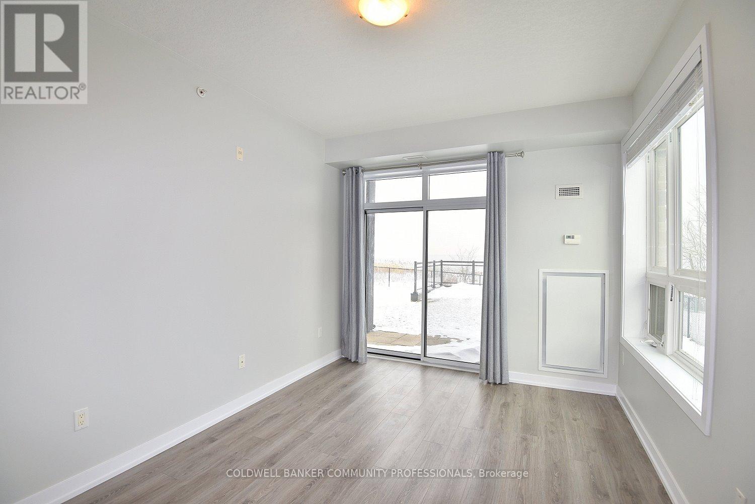 108 - 35 Southshore Crescent, Hamilton (Lakeshore), Ontario  L8E 0J2 - Photo 7 - X12782526