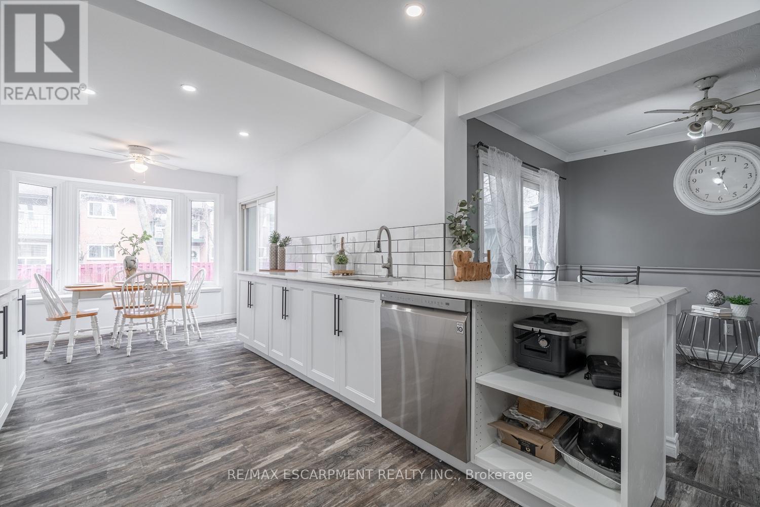 111 King Street E, Haldimand, Ontario  N0A 1H0 - Photo 10 - X12782596