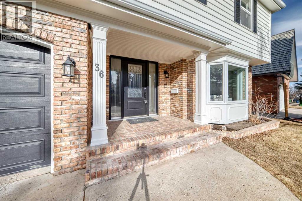 36 Stradbrooke Way Sw, Calgary, Alberta  T3H 1S5 - Photo 2 - A2283679