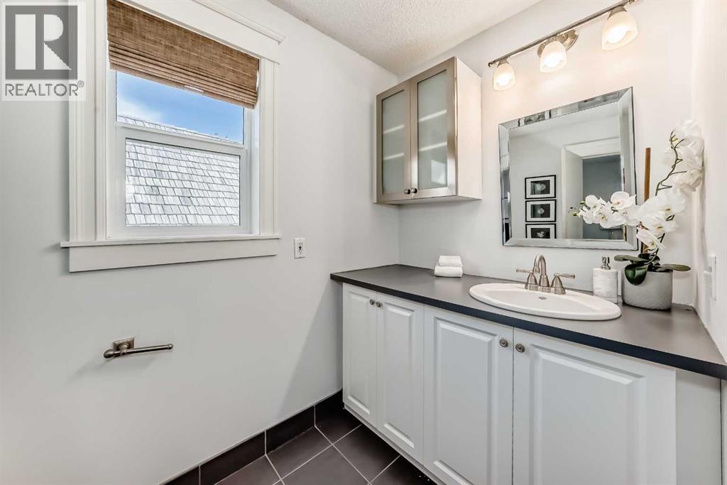 36 Stradbrooke Way Sw, Calgary, Alberta  T3H 1S5 - Photo 32 - A2283679