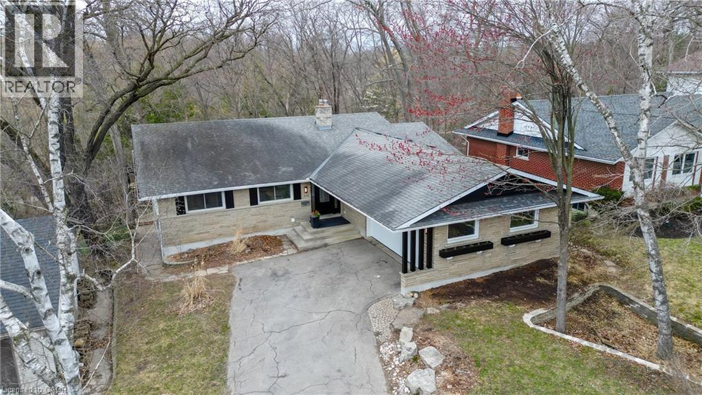 279 FERNDALE Place, Waterloo, Ontario