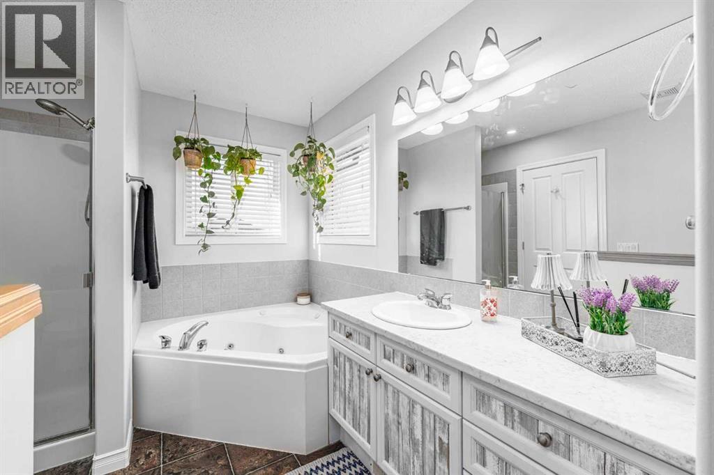 28 Crystal Shores Heights, Okotoks, Alberta  T1S 2K8 - Photo 24 - A2281479