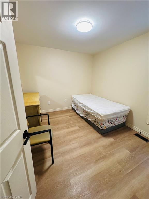 4935 Willmott Street, Niagara Falls, Ontario  L2E 1Z6 - Photo 8 - 40803767