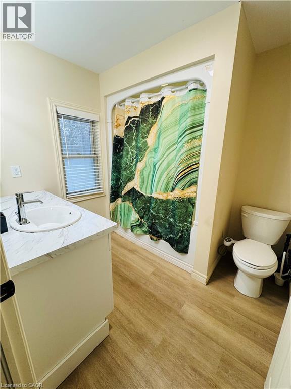 4935 Willmott Street, Niagara Falls, Ontario  L2E 1Z6 - Photo 9 - 40803767