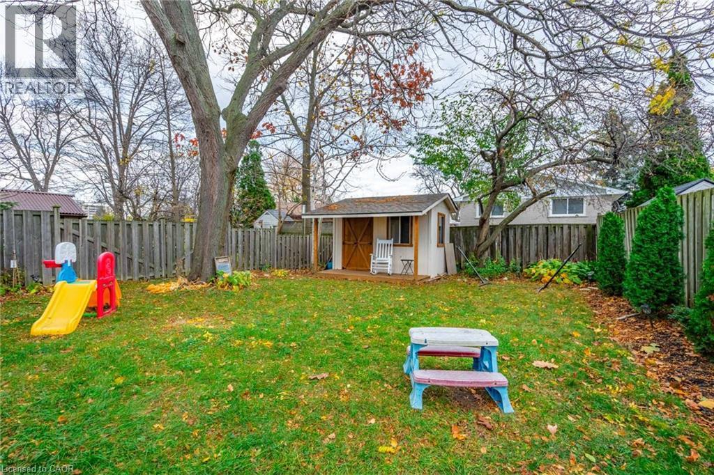 38 Golden Orchard Drive, Hamilton, Ontario  L9C 6J5 - Photo 37 - 40788337