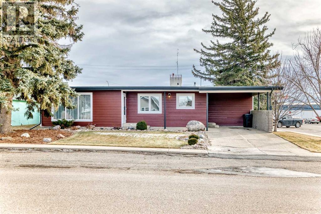 459 Crescent Avenue, Picture Butte, Alberta
