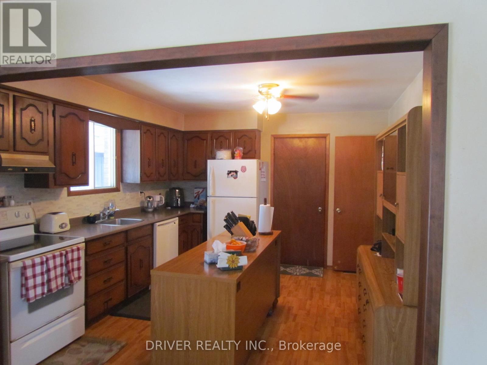 2081 Harrietsville Drive, Thames Centre, Ontario  N0L 1V0 - Photo 10 - X12782812