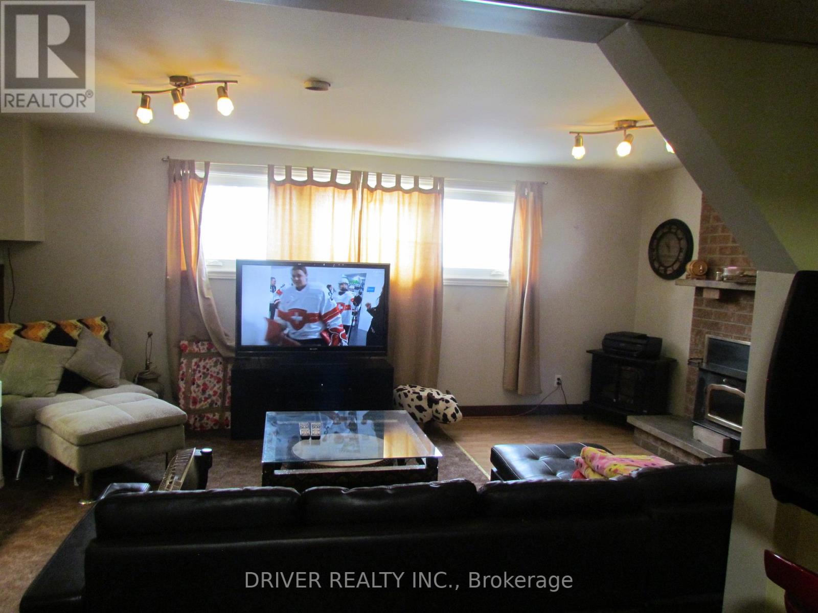 2081 Harrietsville Drive, Thames Centre, Ontario  N0L 1V0 - Photo 12 - X12782812