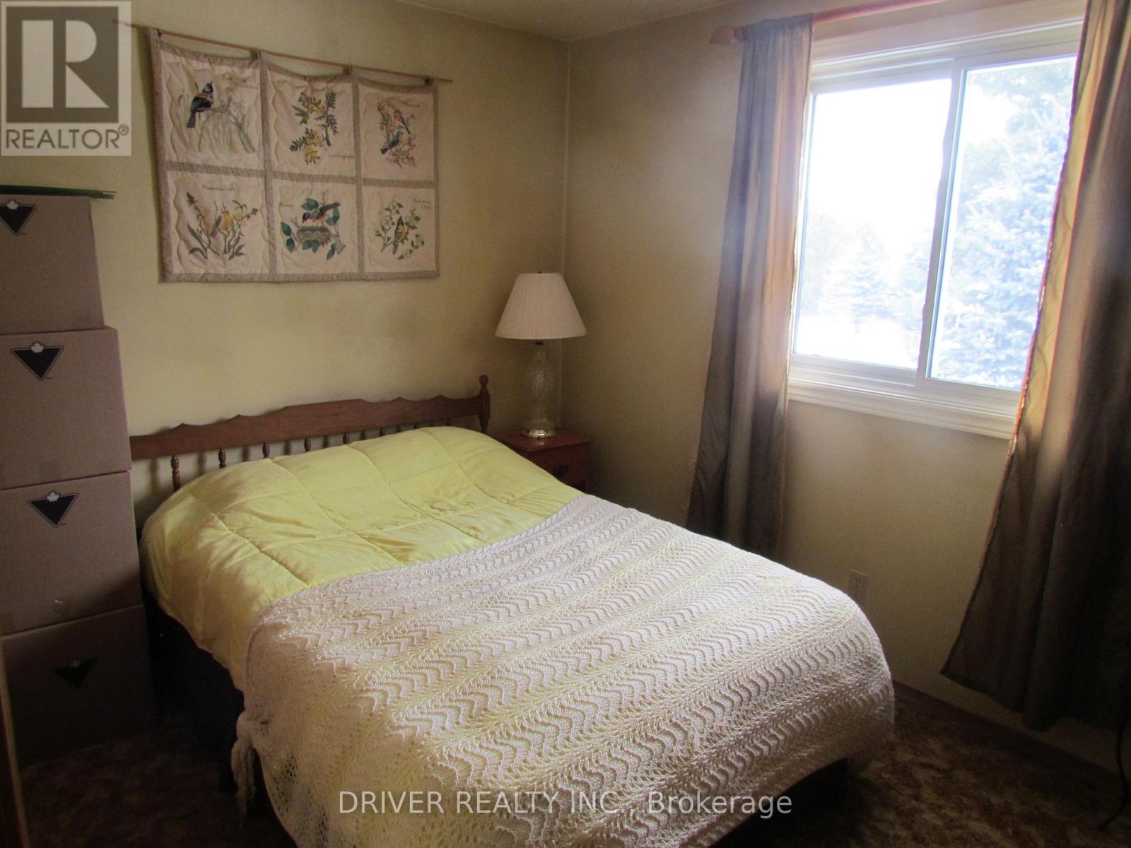 2081 Harrietsville Drive, Thames Centre, Ontario  N0L 1V0 - Photo 14 - X12782812