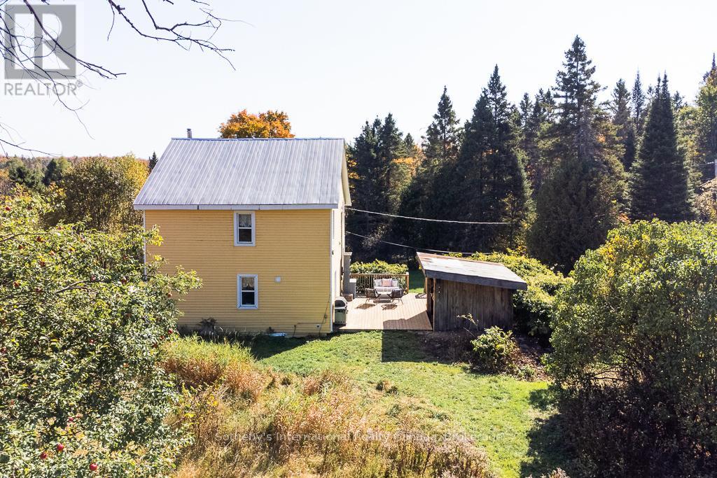 4198 Eagle Lake Road, Parry Sound Remote Area, Ontario  P0A 1X0 - Photo 3 - X12782734