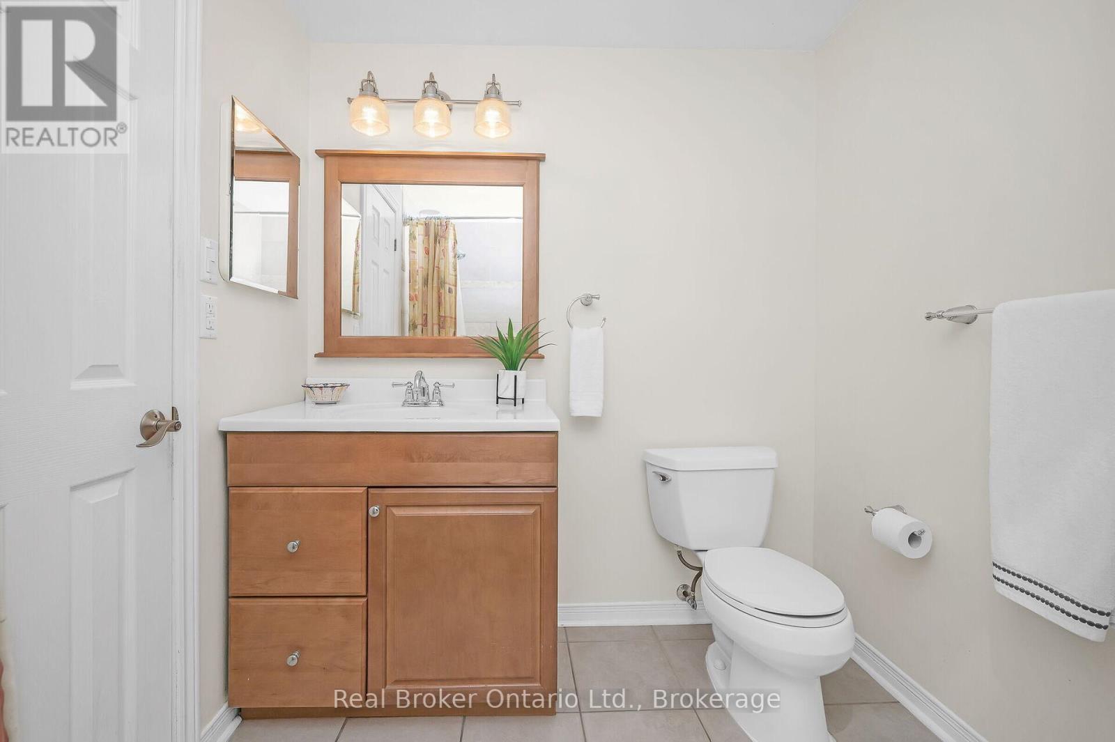 285 Surrey Drive, Oakville, Ontario  L6L 3T6 - Photo 30 - W12782844