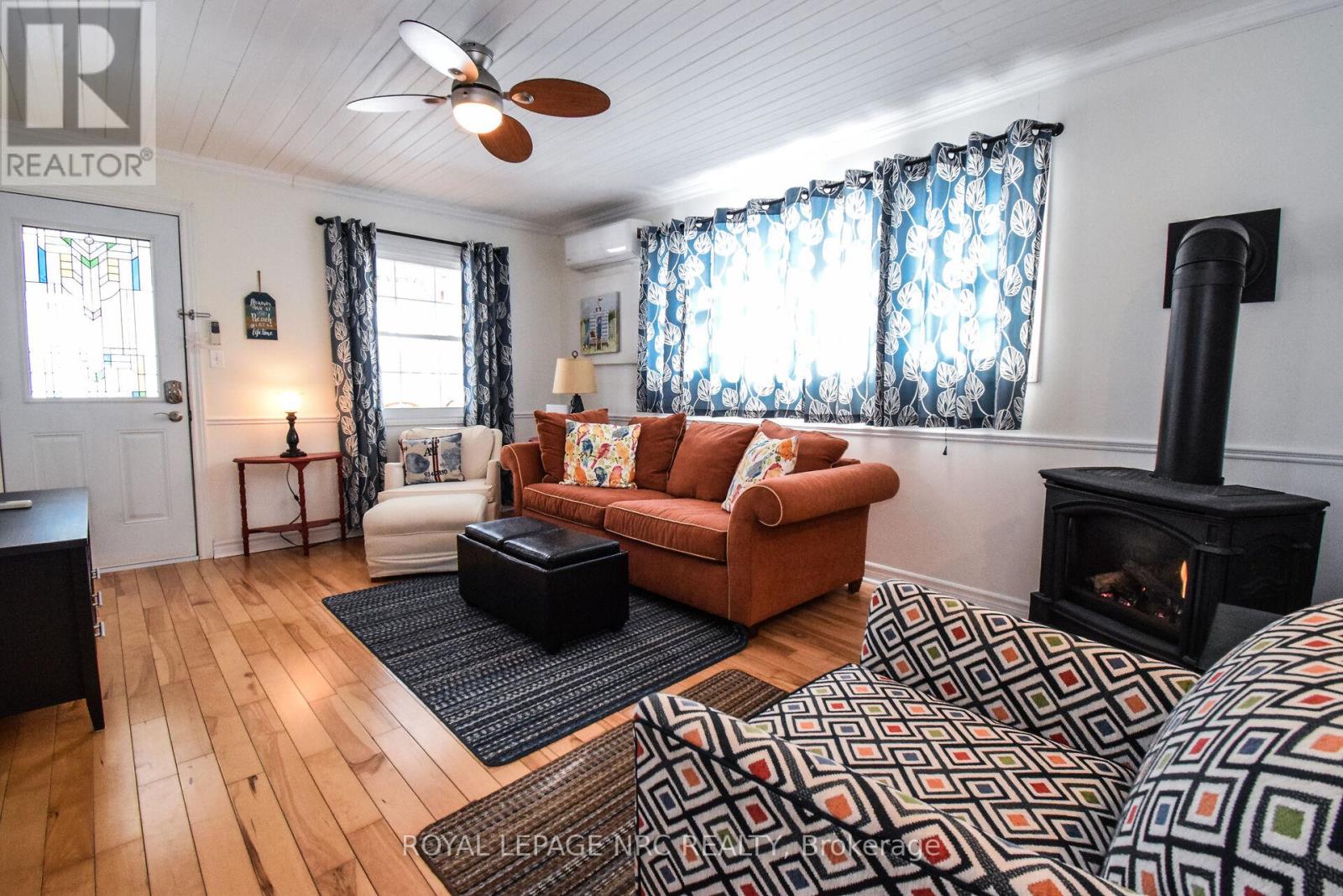 349 Elmwood Avenue, Fort Erie, Ontario  L0S 1B0 - Photo 15 - X12782730