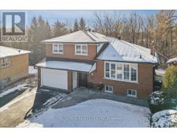 21 PYLON PLACE, Toronto, Ontario