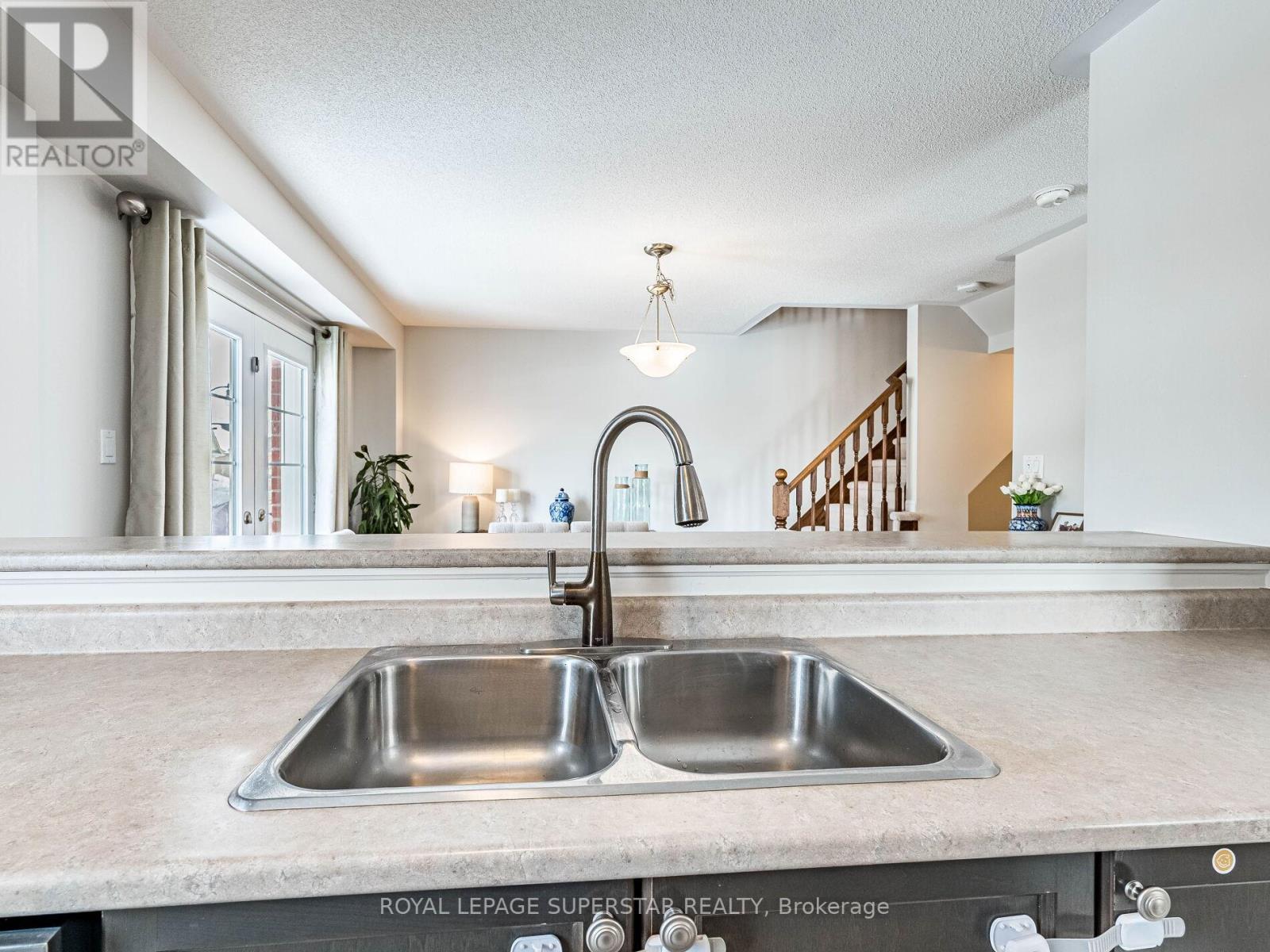 65 Aylesbury Drive, Brampton, Ontario  L7A 0V8 - Photo 28 - W12782418