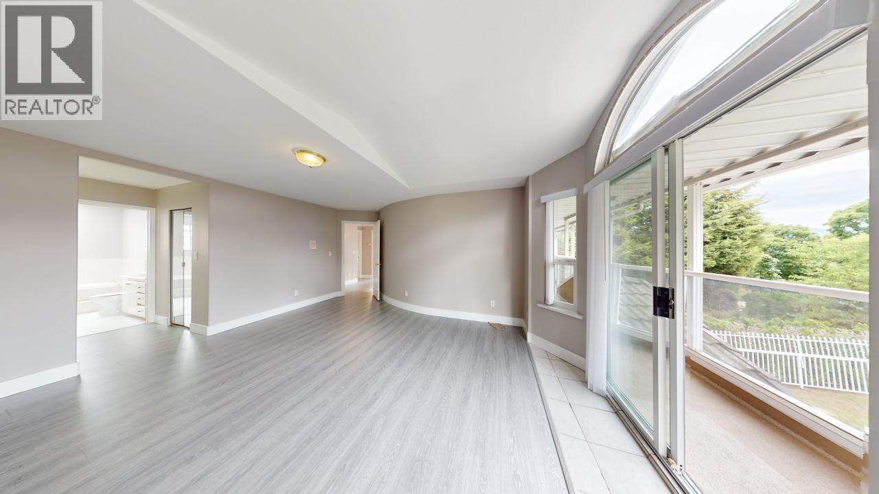 7563 Cariboo Road, Burnaby, British Columbia  V3N 4X2 - Photo 30 - R3089323