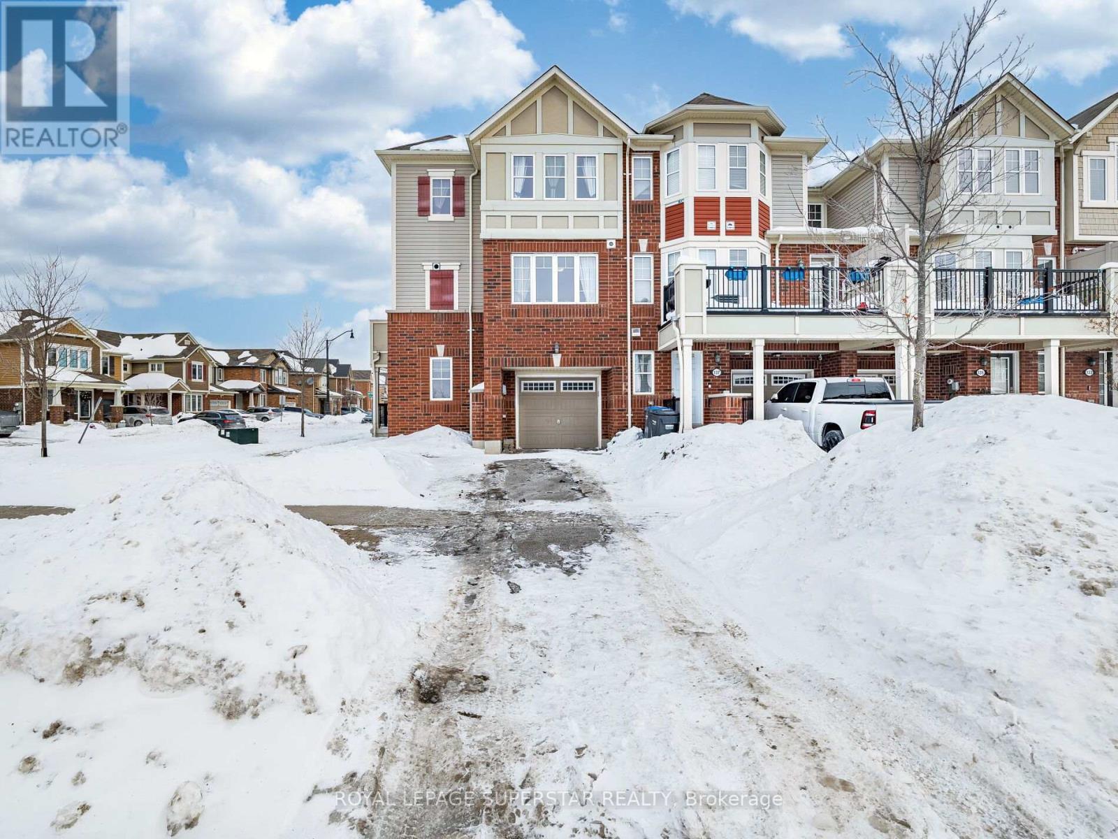 65 Aylesbury Drive, Brampton, Ontario  L7A 0V8 - Photo 5 - W12782418