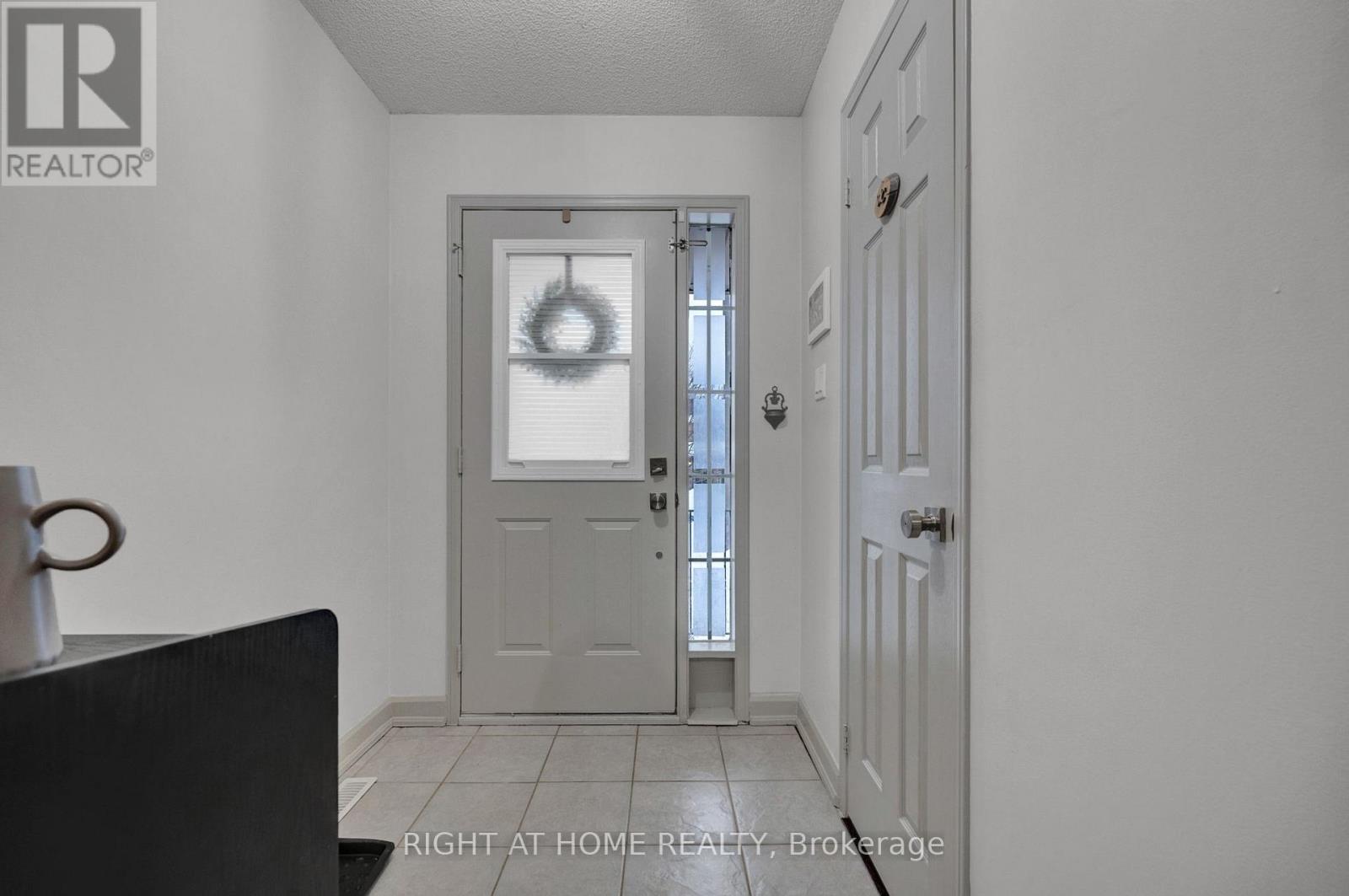 83 Somerscales Drive, Clarington, Ontario  L1C 5B7 - Photo 3 - E12782710