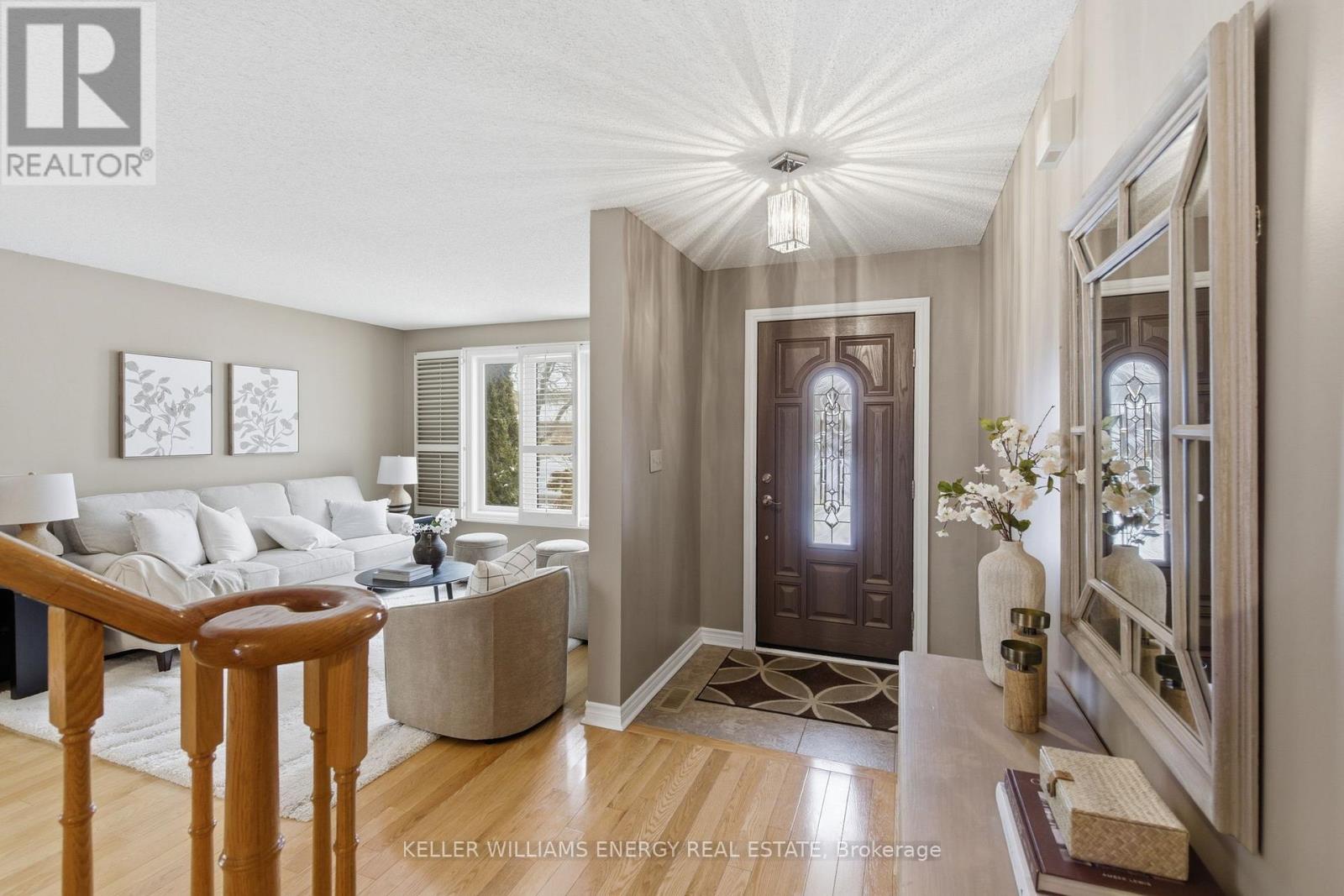 979 Peggoty Circle, Oshawa, Ontario  L1K 2G5 - Photo 4 - E12782804