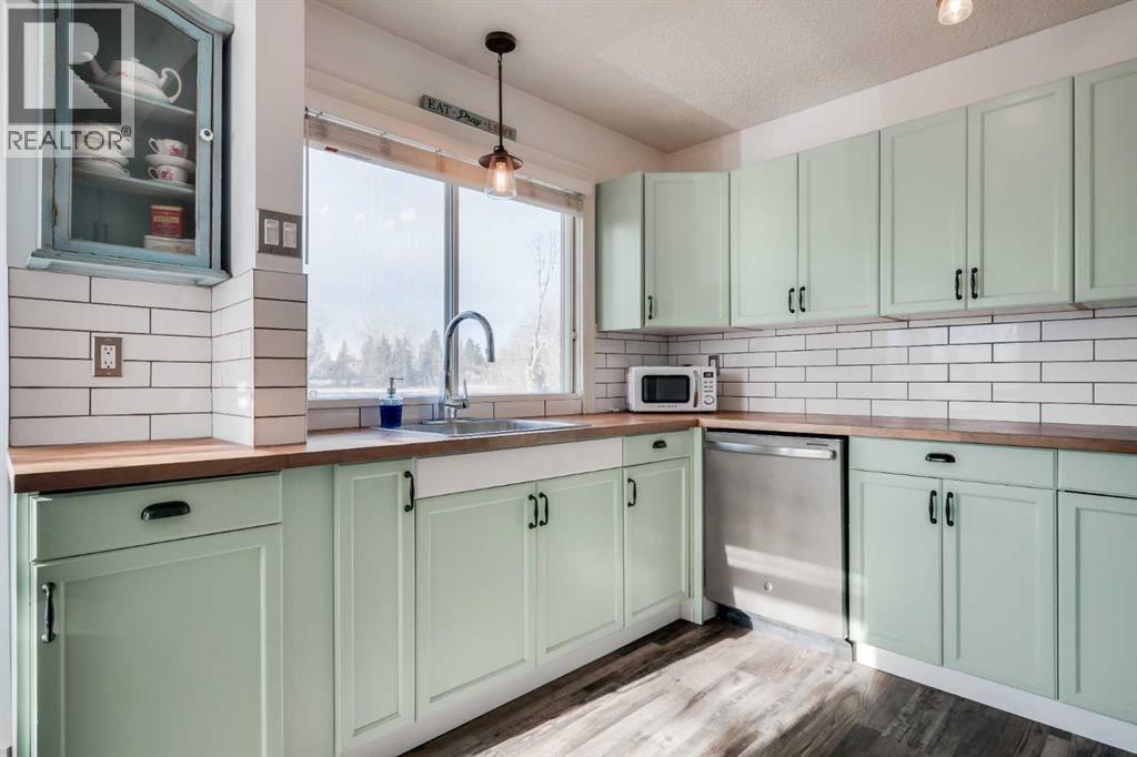 1, 73 Glenbrook Crescent, Cochrane, Alberta  T4C 1G1 - Photo 10 - A2284168