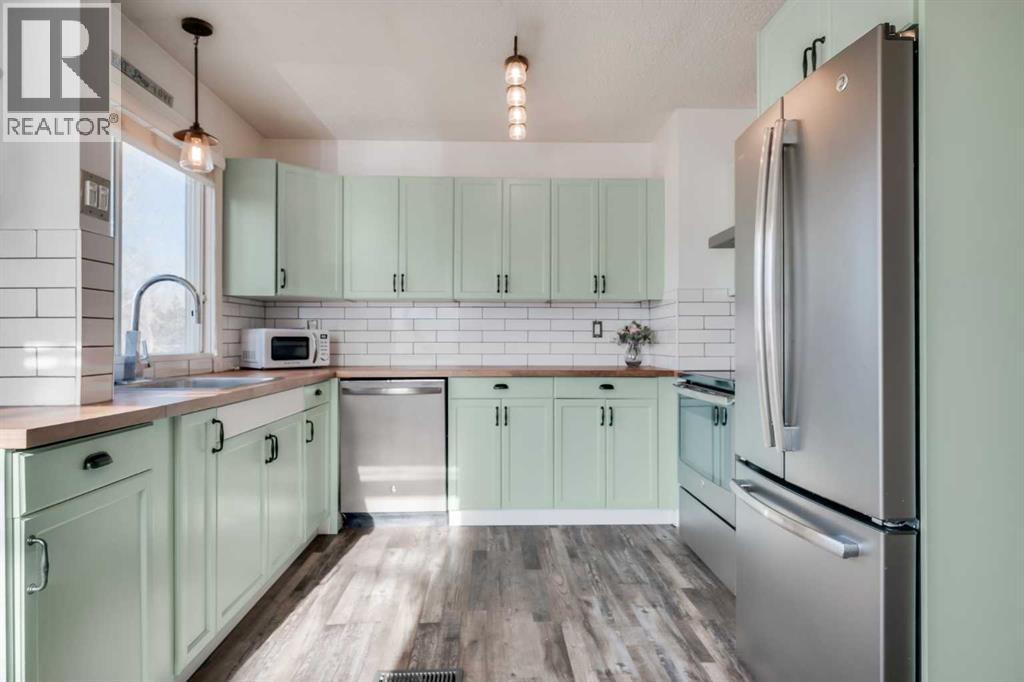 1, 73 Glenbrook Crescent, Cochrane, Alberta  T4C 1G1 - Photo 9 - A2284168