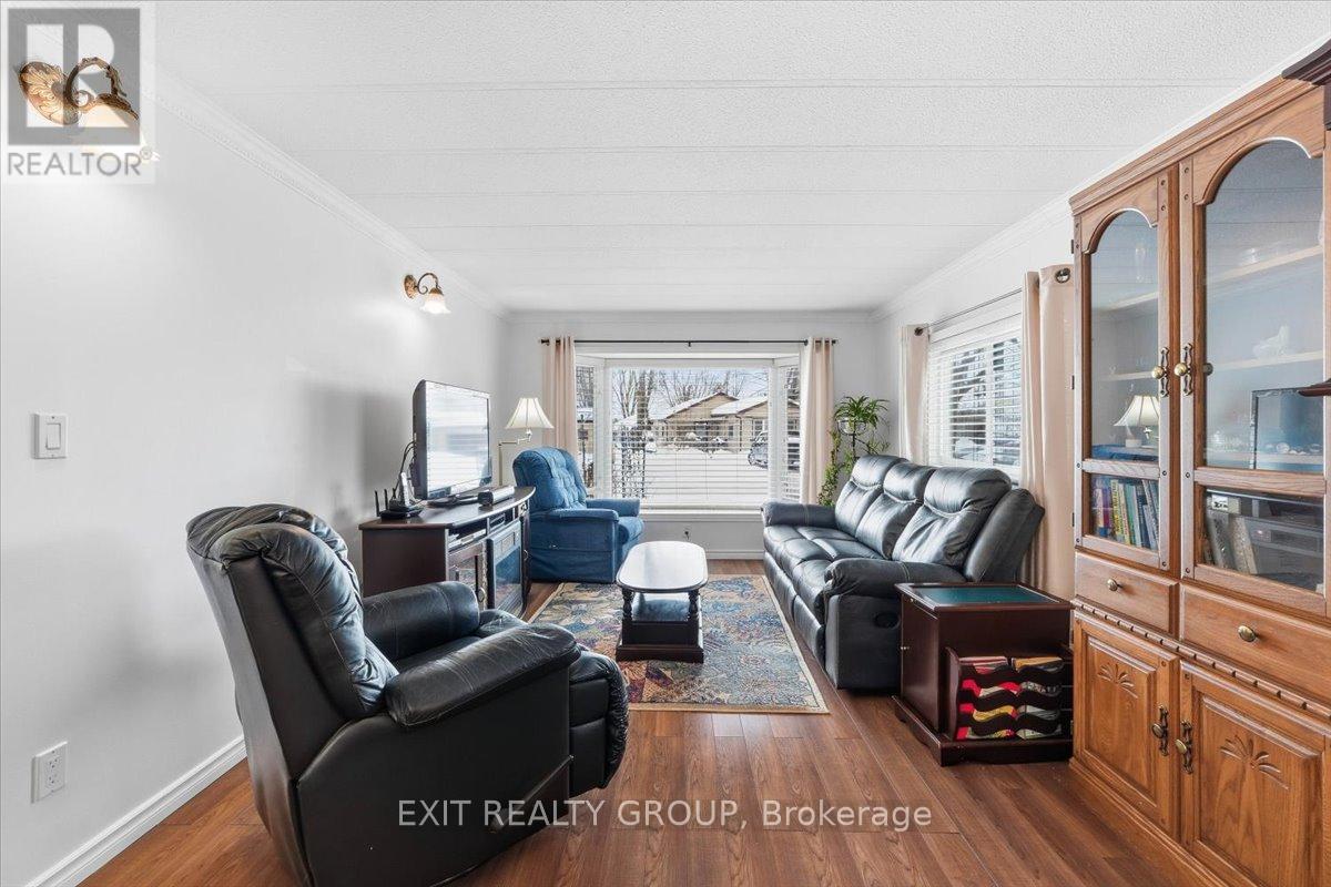 7 Arbour Lane, Quinte West (Sidney Ward), Ontario  K8N 4Z3 - Photo 3 - X12782776