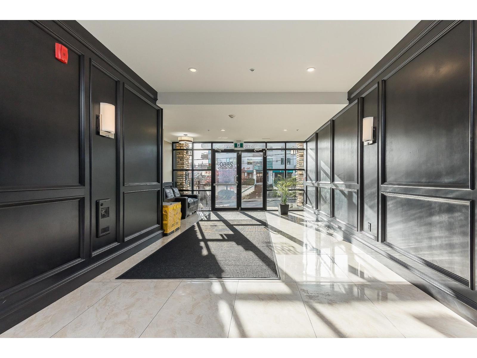 409 2860 Trethewey Street, Abbotsford, British Columbia  V2T 0G5 - Photo 3 - R3088934