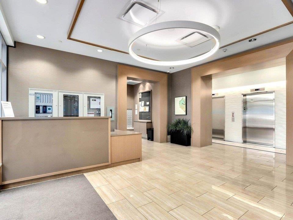 903 13398 104 Avenue, Surrey, British Columbia  V3T 1V6 - Photo 3 - R3089238