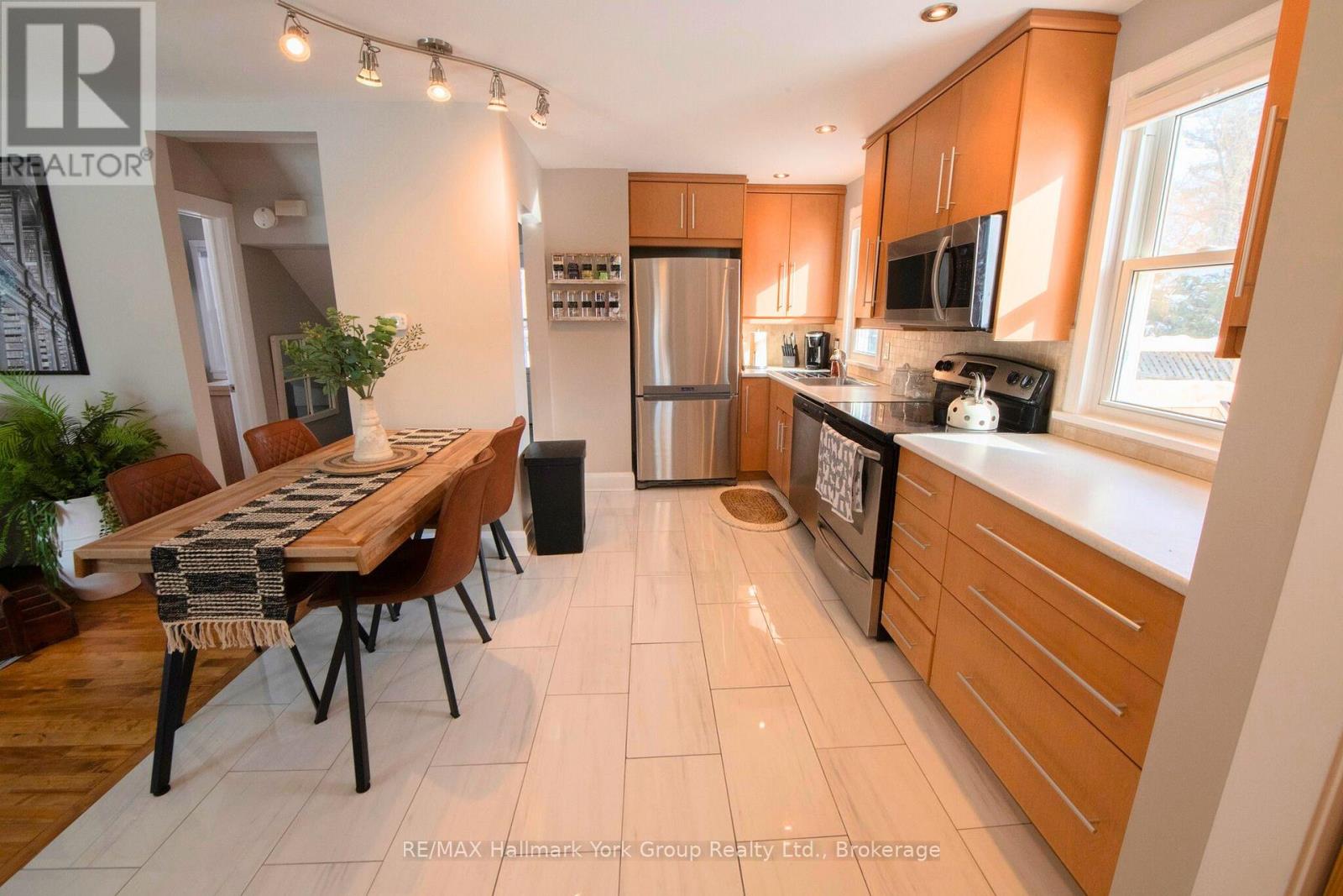 495 Maple Street, Collingwood, Ontario  L9Y 2S6 - Photo 1 - S12778298