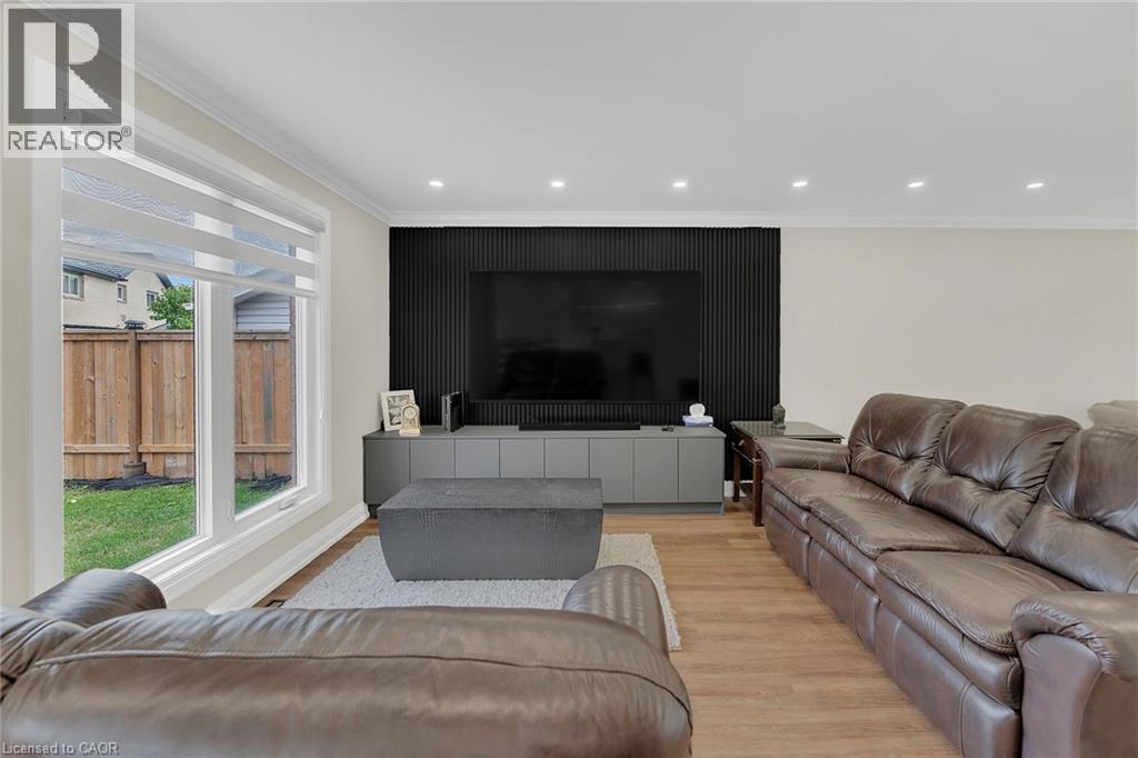 125 Valera Drive E, Hamilton, Ontario  L8E 4S9 - Photo 12 - 40804537