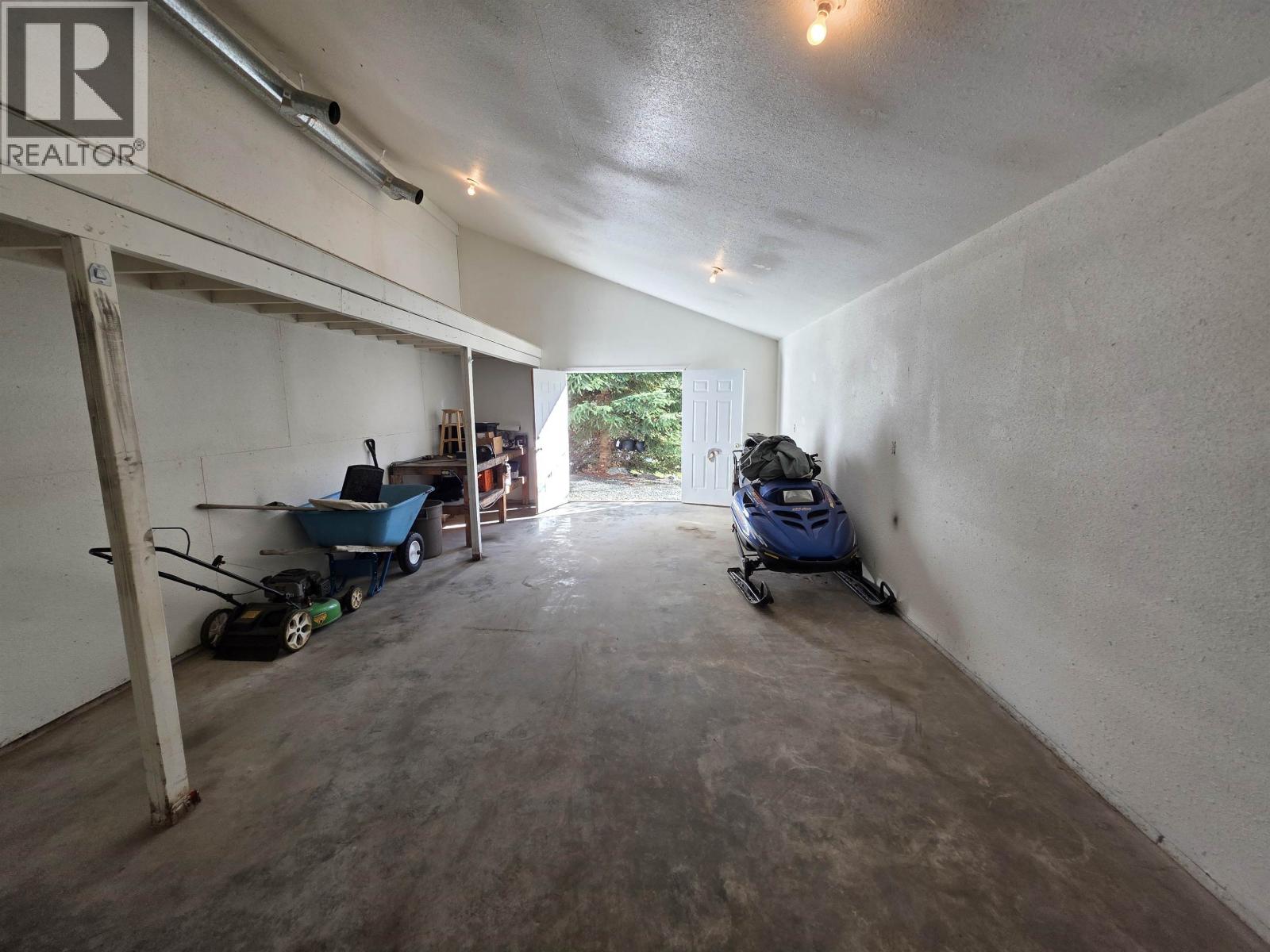 10955 Charles Drive, Prince George, British Columbia  V2N 6V8 - Photo 36 - R3089331