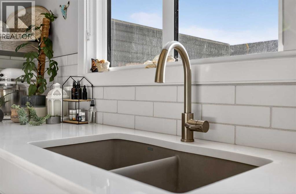 35 Wolf Hollow Park Se, Calgary, Alberta  T2X 4M7 - Photo 9 - A2283768