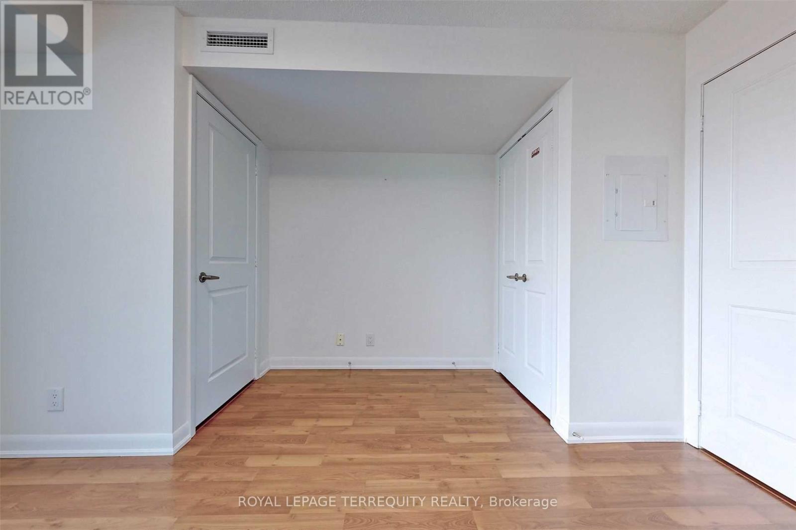 2211 - 17 Anndale Drive, Toronto, Ontario  M2N 2W7 - Photo 24 - C12782766