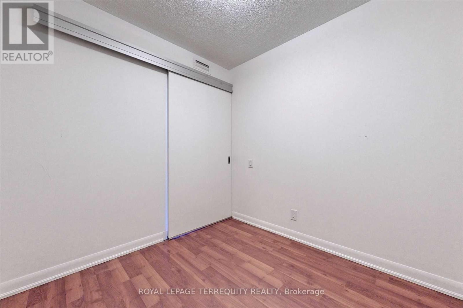 2211 - 17 Anndale Drive, Toronto, Ontario  M2N 2W7 - Photo 28 - C12782766