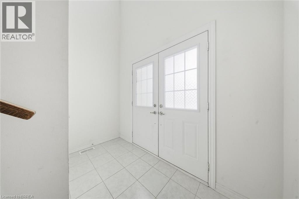 81 Hitchman Street, Paris, Ontario  N3L 0M1 - Photo 4 - 40804032