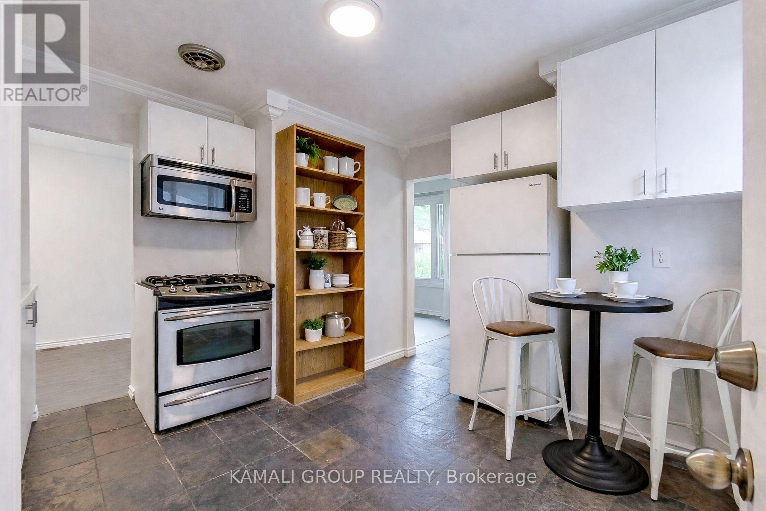 Main - 140 Cherrywood Drive, Newmarket, Ontario  L3Y 2X7 - Photo 7 - N12782764