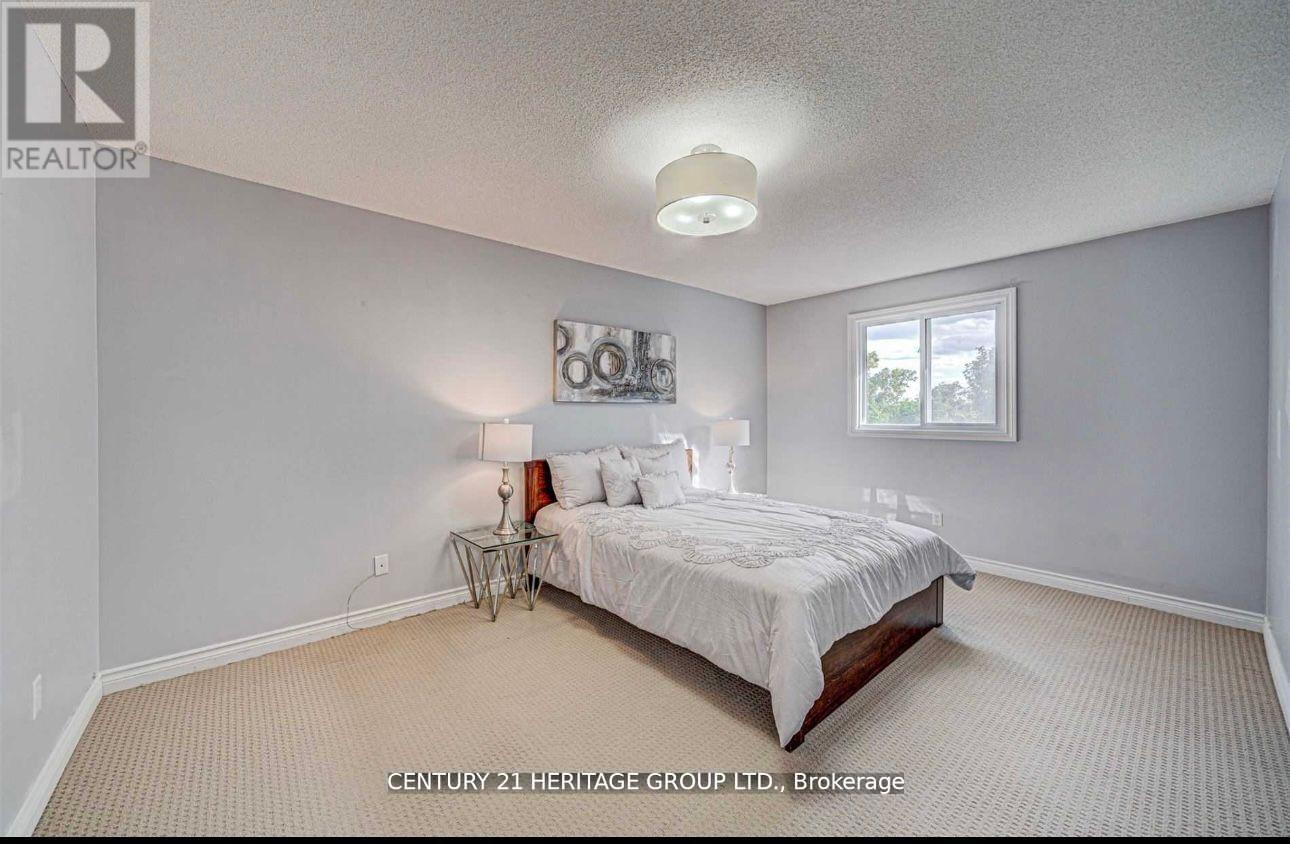 Main - 27 Hammond Drive, Aurora, Ontario  L4G 2T8 - Photo 15 - N12782800