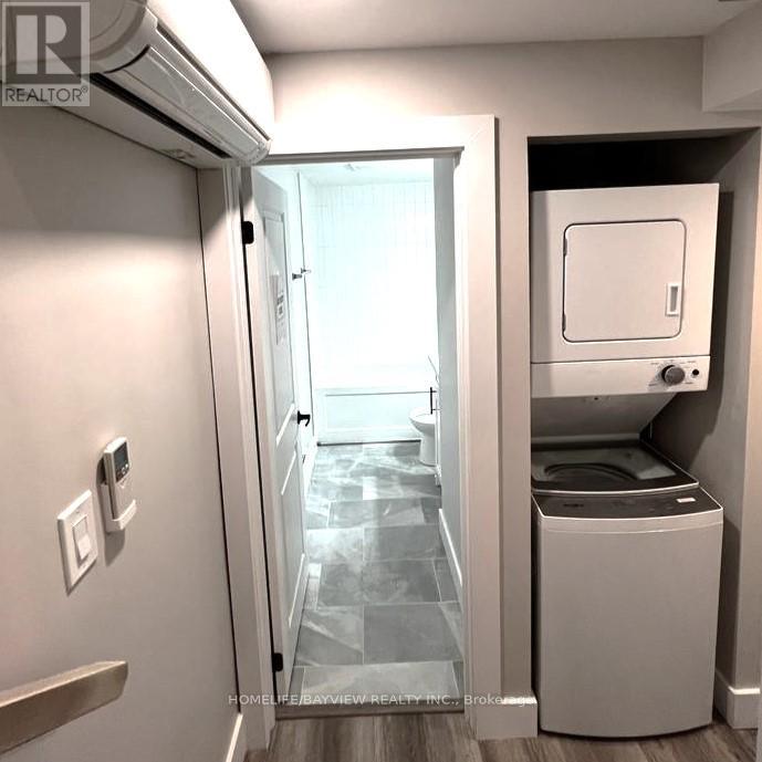 Garden Suite - 162 Penetanguishene Road, Barrie, Ontario  L4M 7C3 - Photo 7 - S12782746