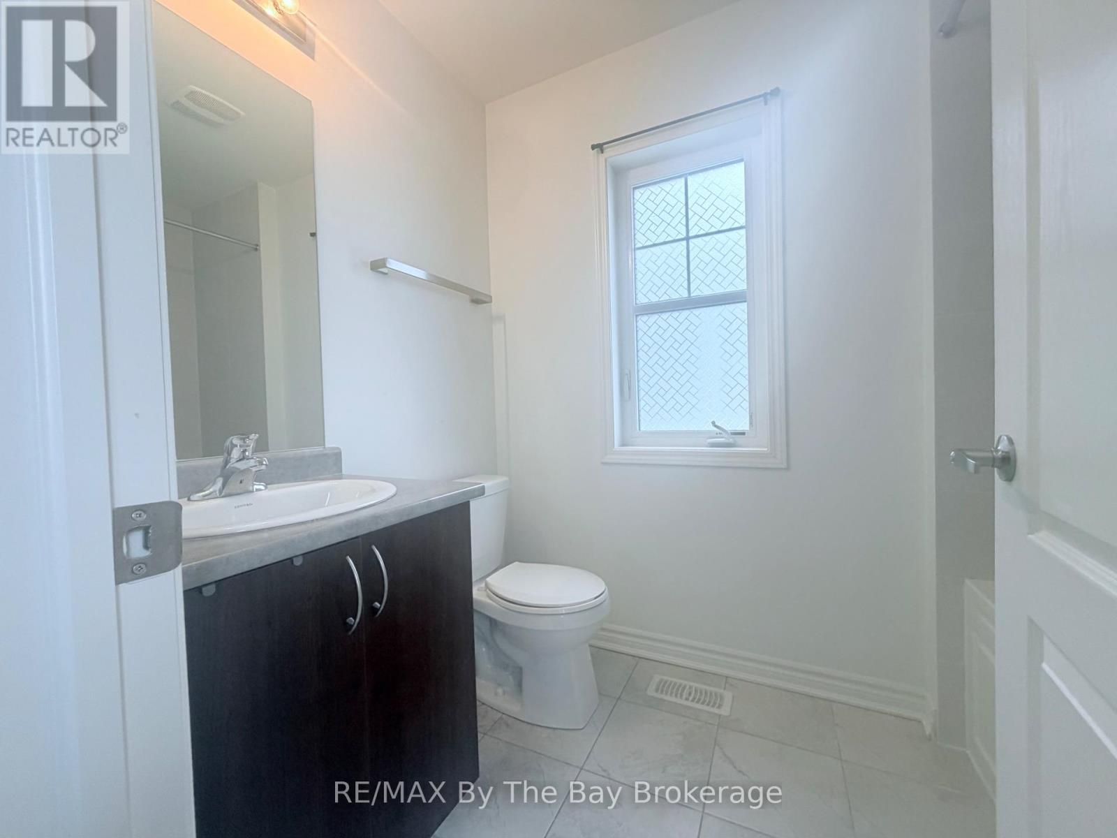 20 Hills Thistle Drive, Wasaga Beach, Ontario L9Z 0J3 - Photo 10 - S12782990